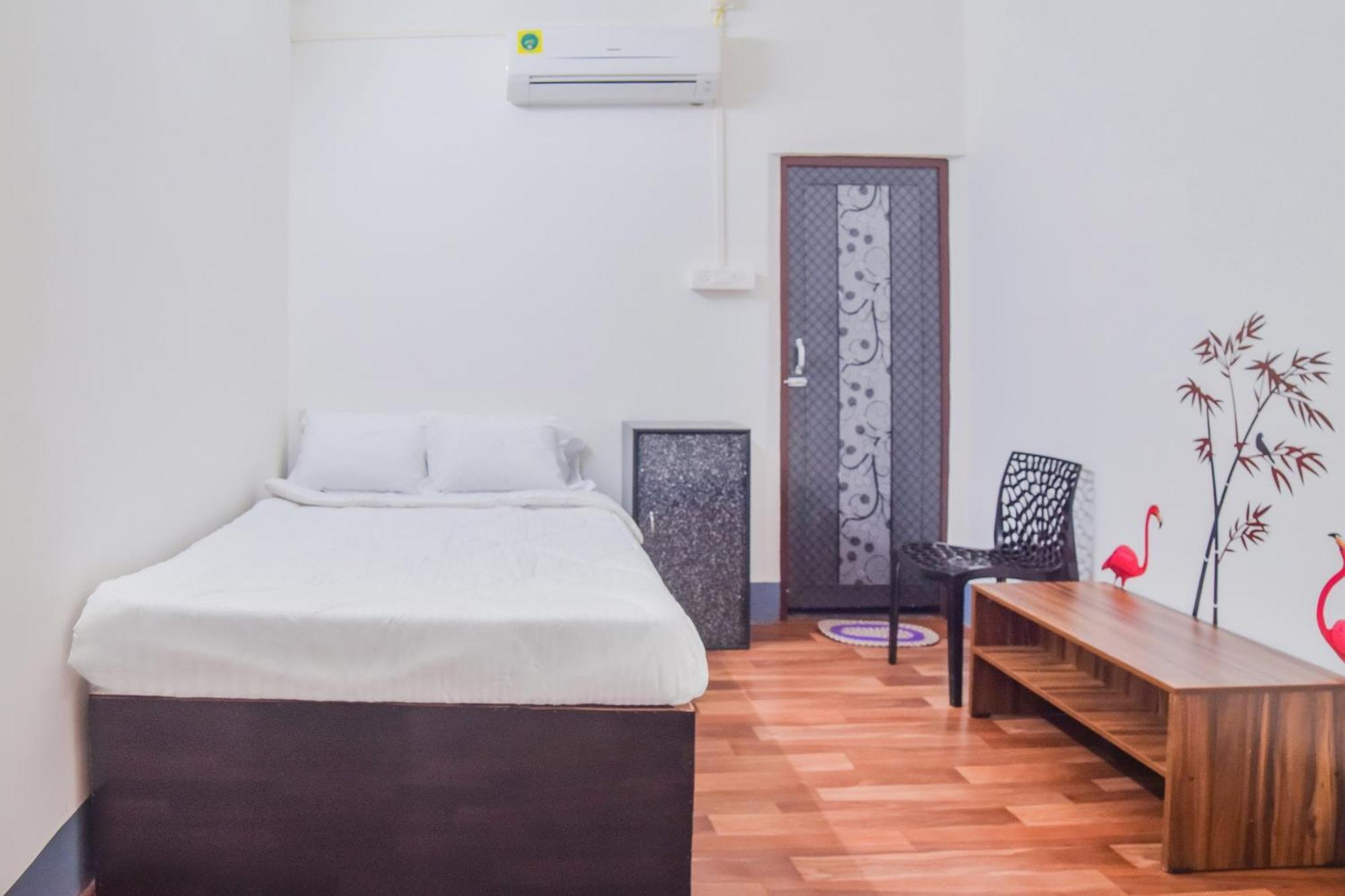 Hotel O Dc Lodge Kaharpara Extérieur photo